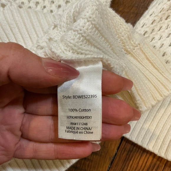 Barefoot Dreams Sunbleached Open Stitch Pullover Sweater in Pearl White Size L - Picture 6 of 7
